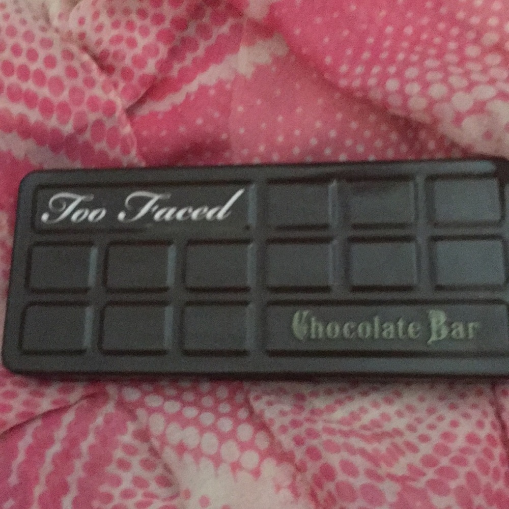 Too faced Chocolate Bar Palette
